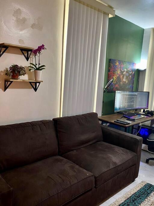Cozy Private Apt 10 Min From Manhattan Subway! Нью-Йорк Экстерьер фото