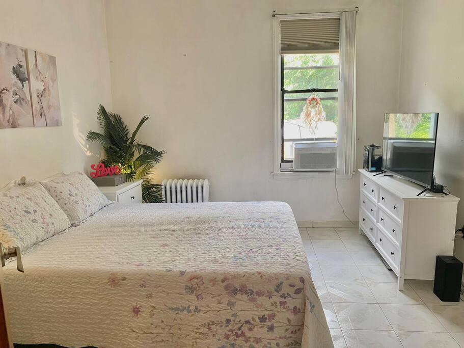 Cozy Private Apt 10 Min From Manhattan Subway! Нью-Йорк Экстерьер фото