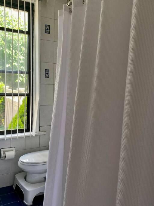 Cozy Private Apt 10 Min From Manhattan Subway! Нью-Йорк Экстерьер фото